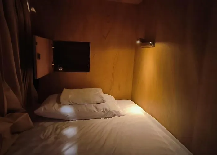 Apartment Bob सुख सदन ひだまり庵 파란달여관 Bangkok