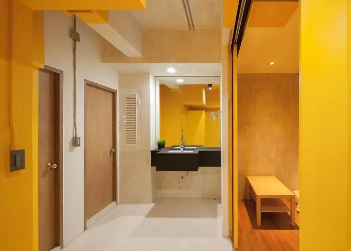 Apartment Bob सुख सदन ひだまり庵 파란달여관 Bangkok